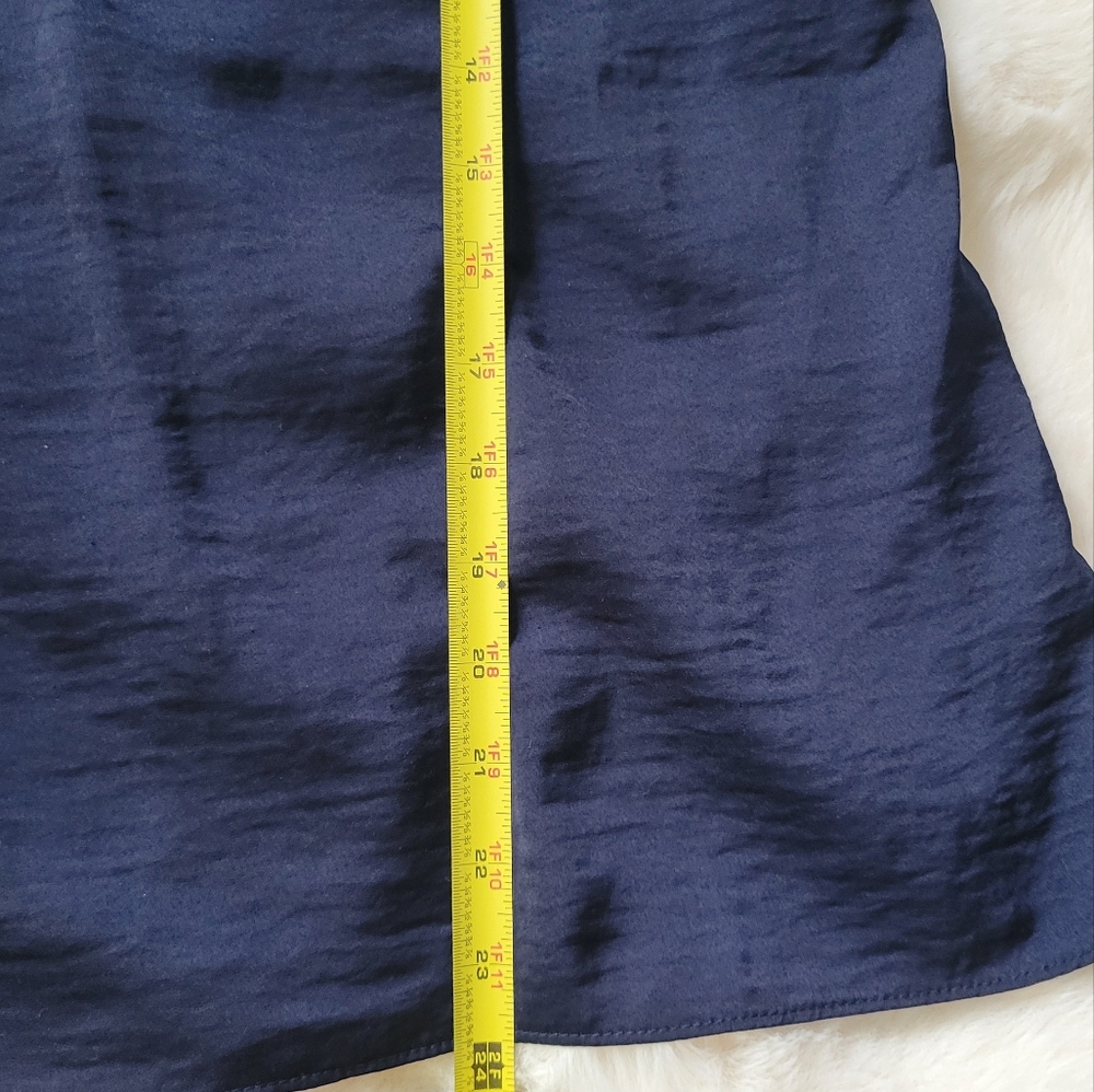 Vince Camuto Blue Sleeveless Fitted Tank Top - Picture 4 of 5